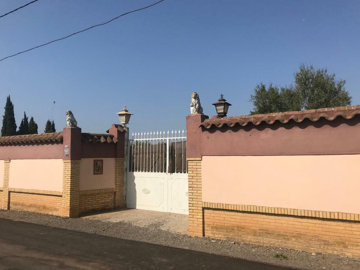 Villa Pilonga Dos Hermanas Eksteriør bilde